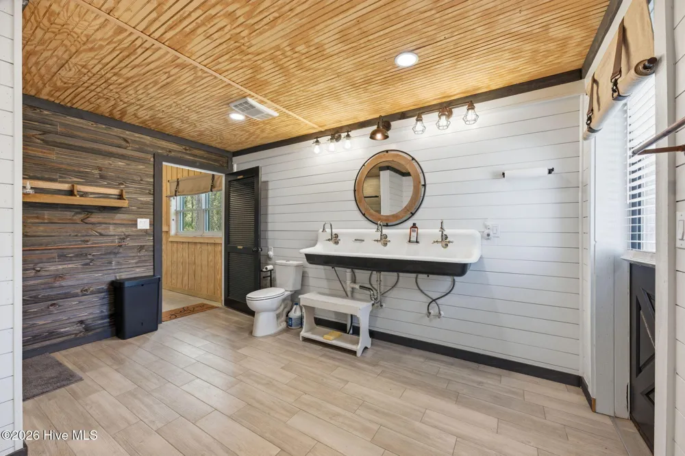407 Point Of View Drive Merritt, NC 28556