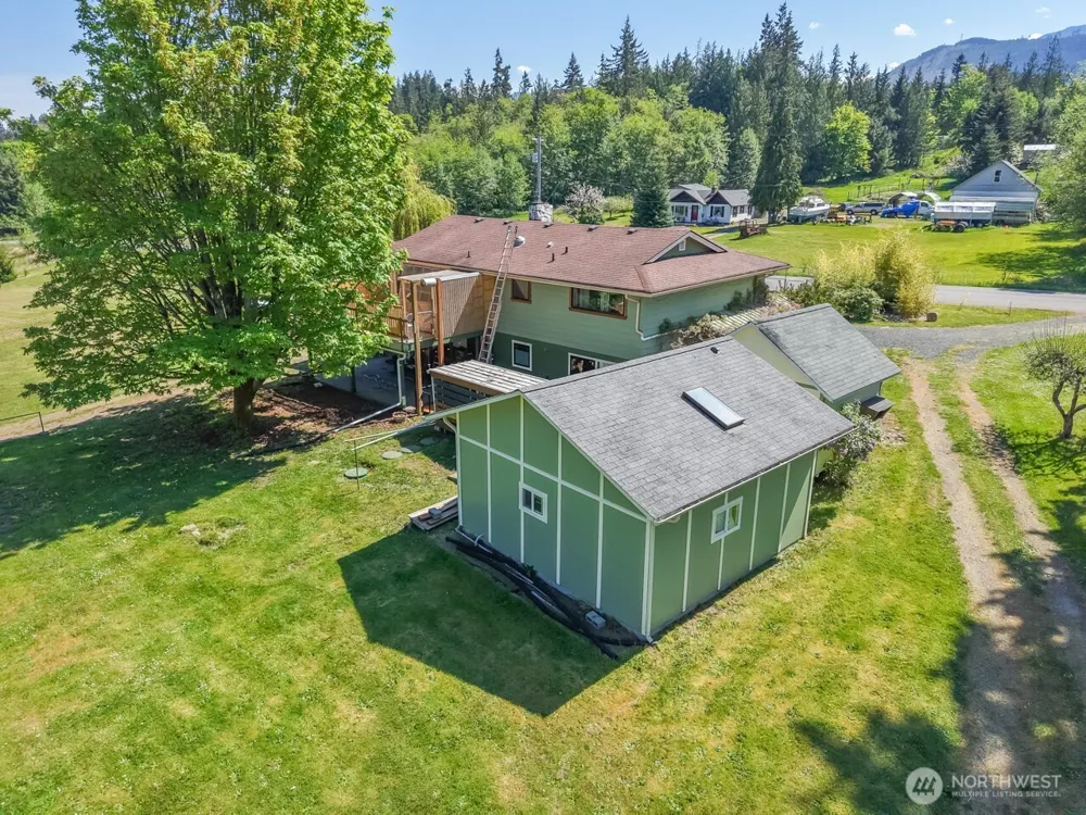 63 E Arnette Road Port Angeles, WA 98362