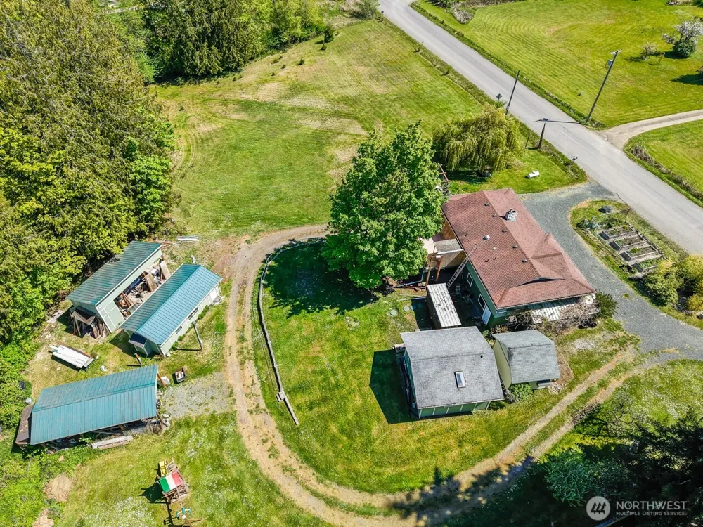 63 E Arnette Road Port Angeles, WA 98362