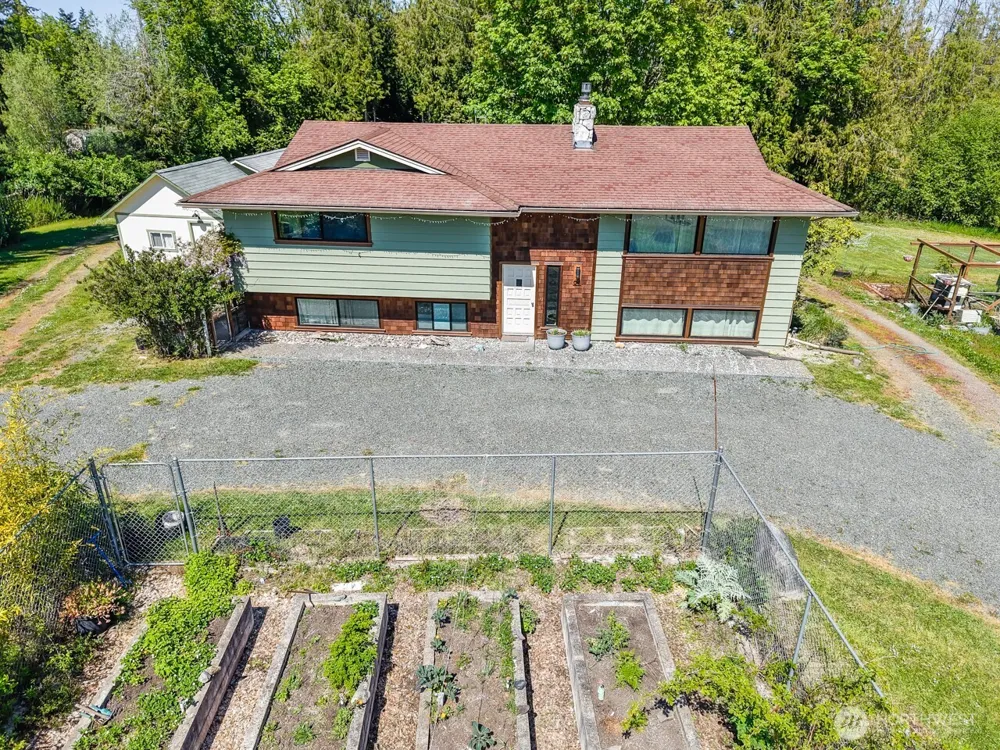 63 E Arnette Road Port Angeles, WA 98362