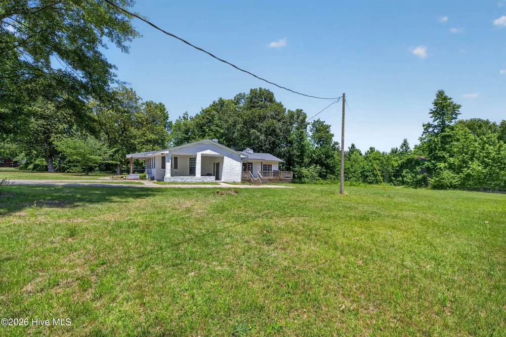 437 E Wards Bridge Road Kenansville, NC 28349