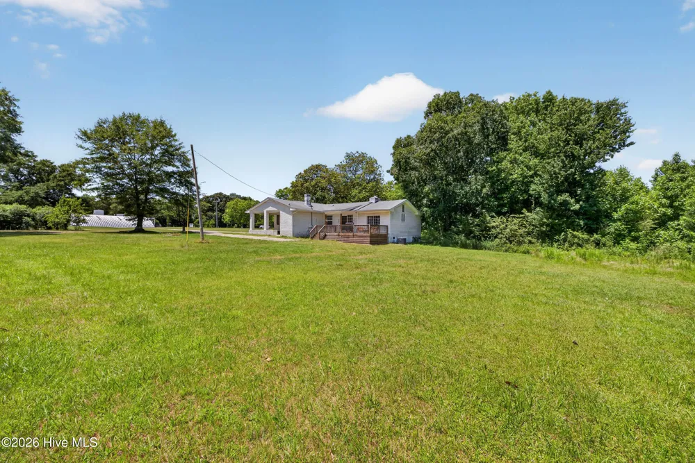 437 E Wards Bridge Road Kenansville, NC 28349