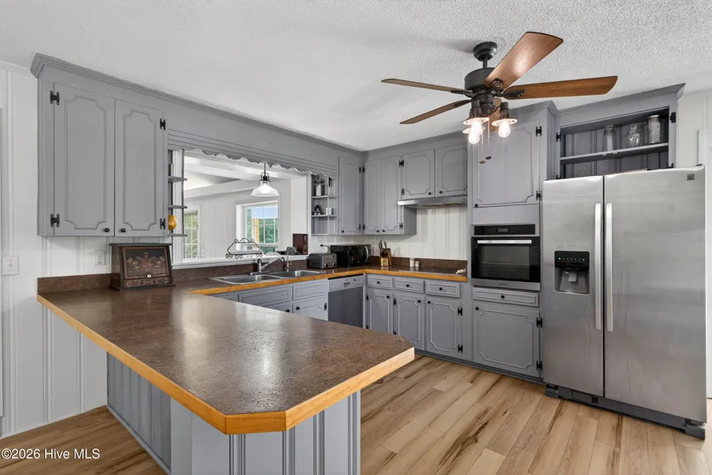 437 E Wards Bridge Road Kenansville, NC 28349
