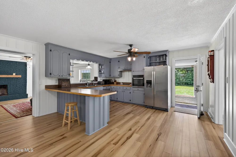 437 E Wards Bridge Road Kenansville, NC 28349