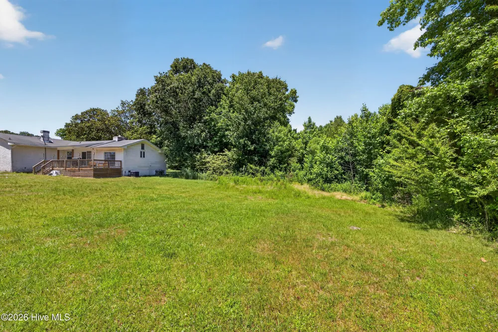 437 E Wards Bridge Road Kenansville, NC 28349