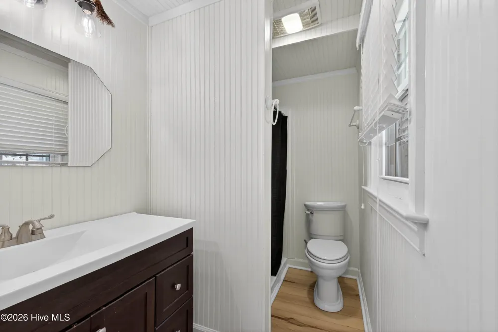 437 E Wards Bridge Road Kenansville, NC 28349