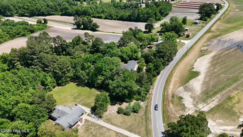 437 E Wards Bridge Road Kenansville, NC 28349