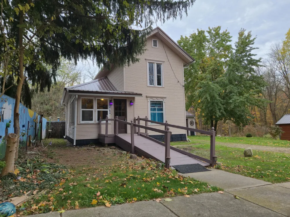 13764 W Ave E Wakeshma Township, MI 49097