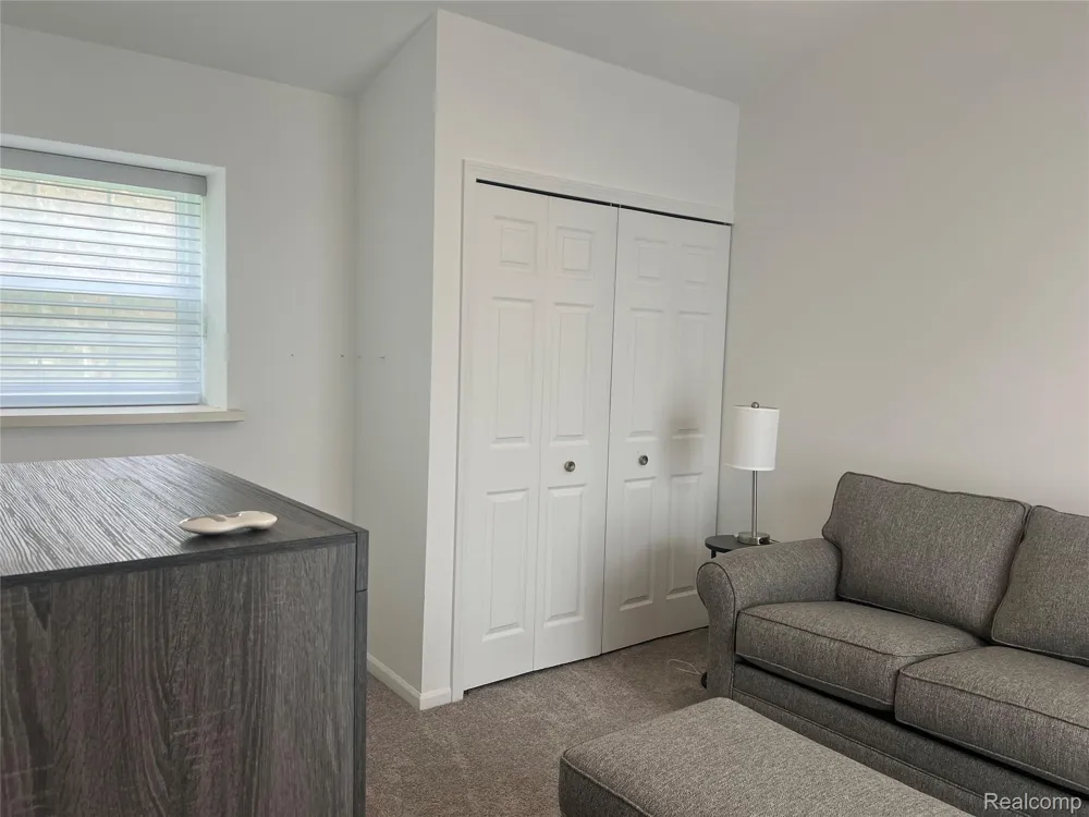 3591 PORT COVE DRIVE #55 Waterford Charter Township, MI 48328