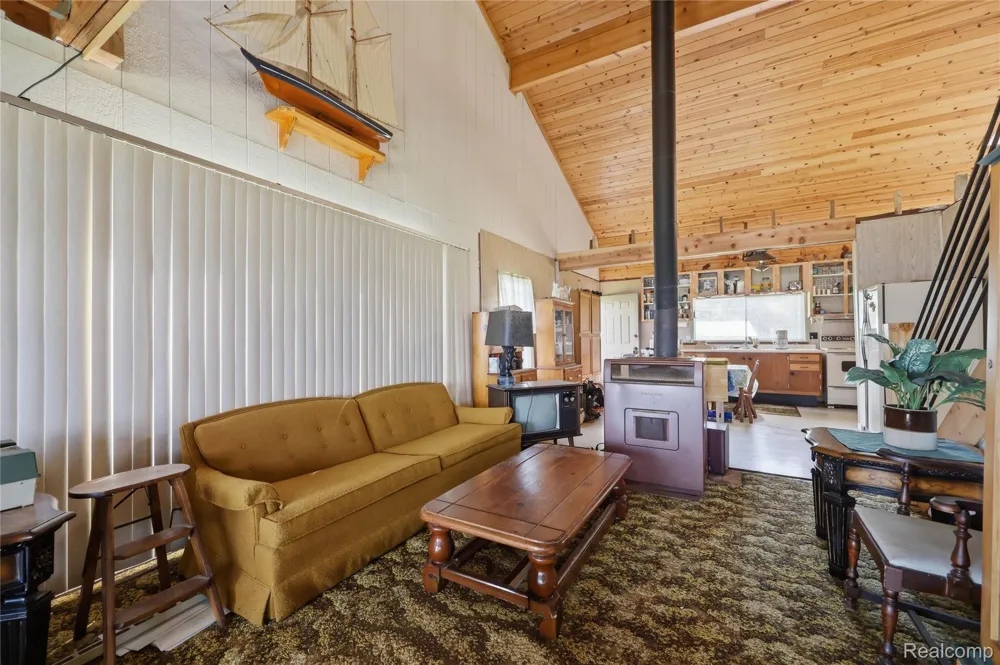 6556 Dickinson Island Clay Township, MI 48001