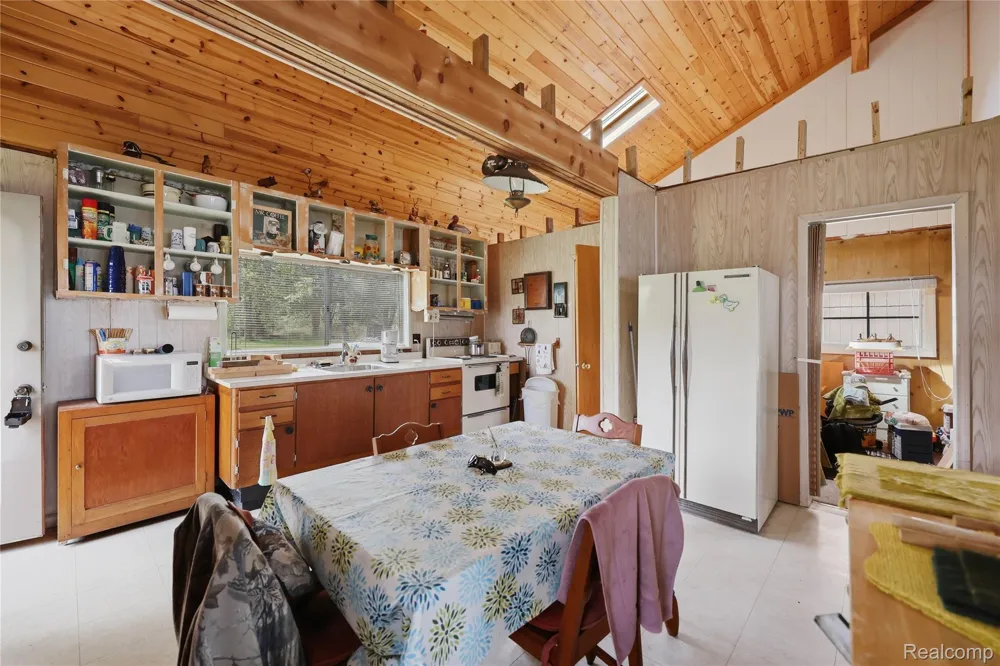 6556 Dickinson Island Clay Township, MI 48001