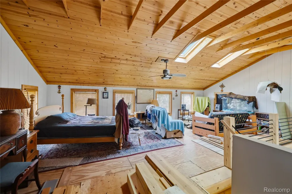 6556 Dickinson Island Clay Township, MI 48001