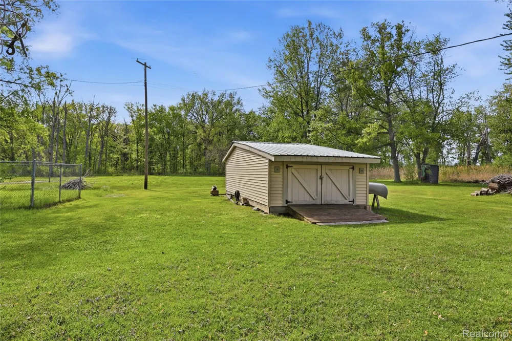 6556 Dickinson Island Clay Township, MI 48001
