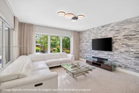 709 NW 9th Ct