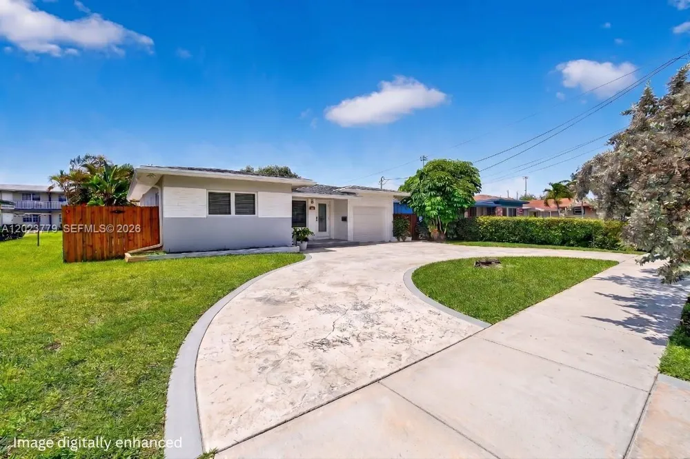 709 NW 9th Ct Hallandale Beach, FL 33009