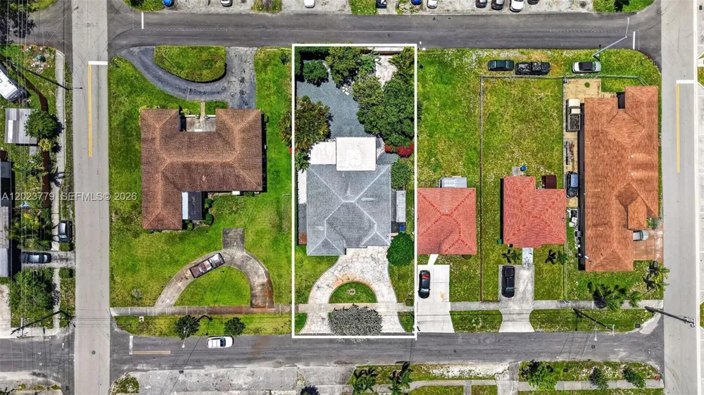709 NW 9th Ct Hallandale Beach, FL 33009