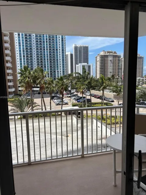 1985 S Ocean Dr #3B