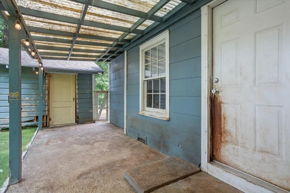 802 Avenue A Valley Mills, TX 76689