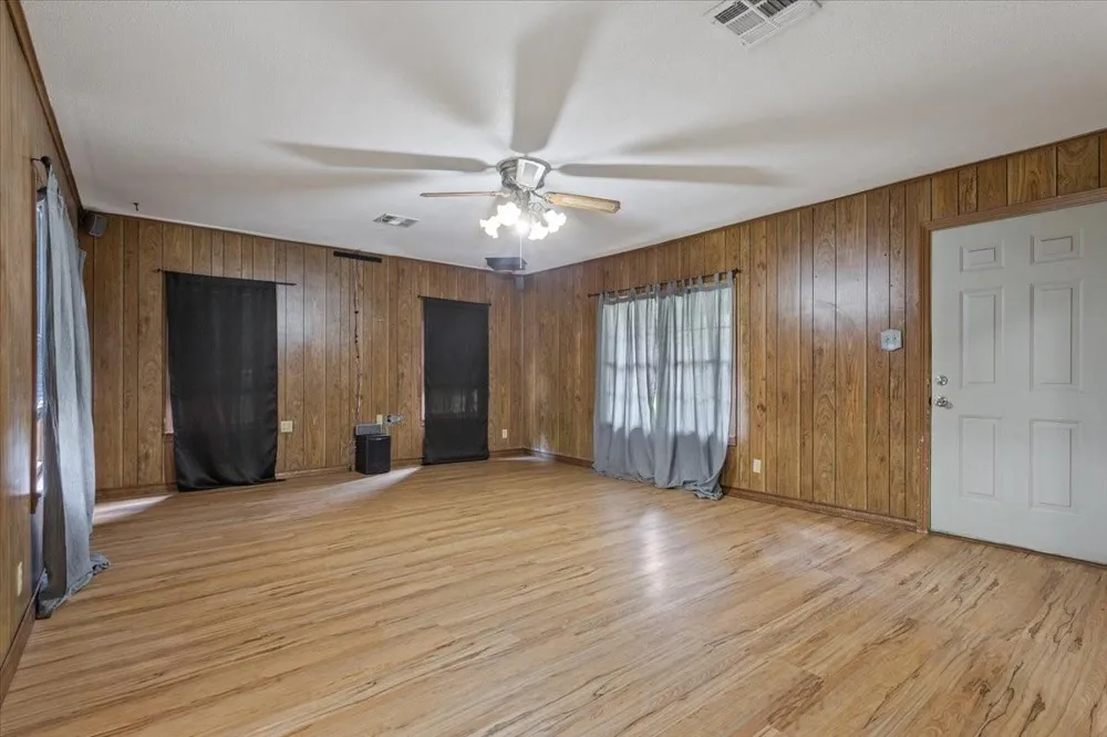 802 Avenue A Valley Mills, TX 76689