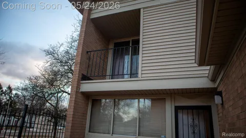 1011 Trevor Place