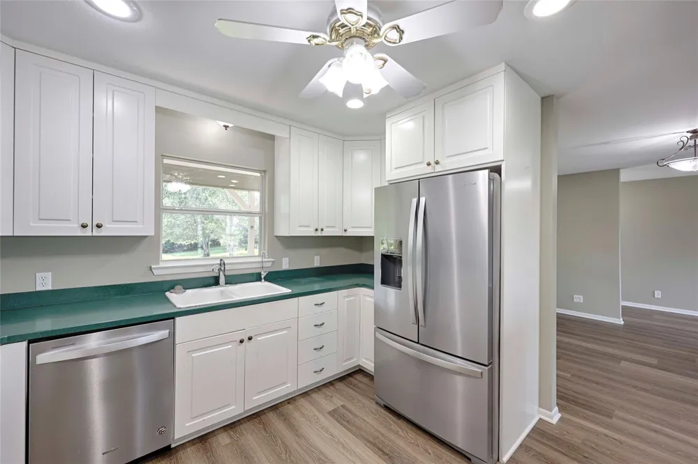 3545 E I 10 Frontage Road Schulenburg, TX 78956