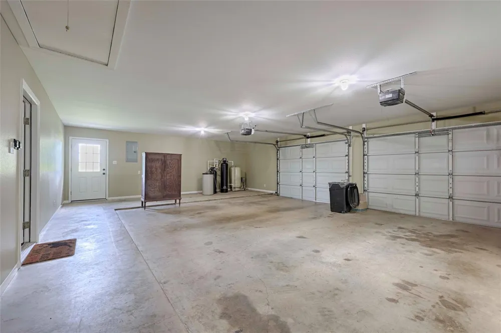 3545 E I 10 Frontage Road Schulenburg, TX 78956