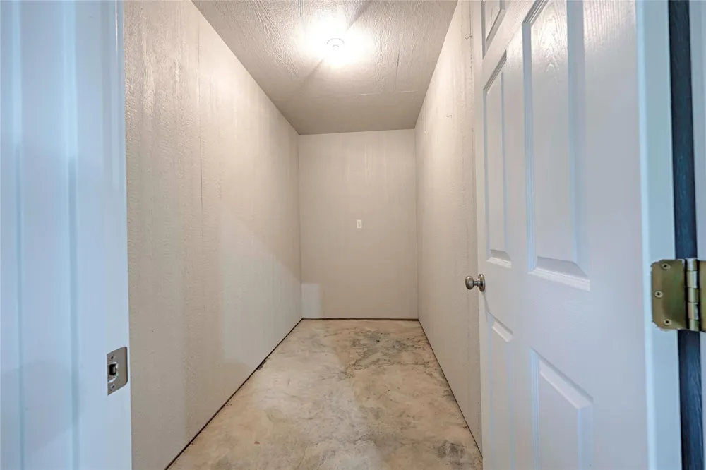 3545 E I 10 Frontage Road Schulenburg, TX 78956
