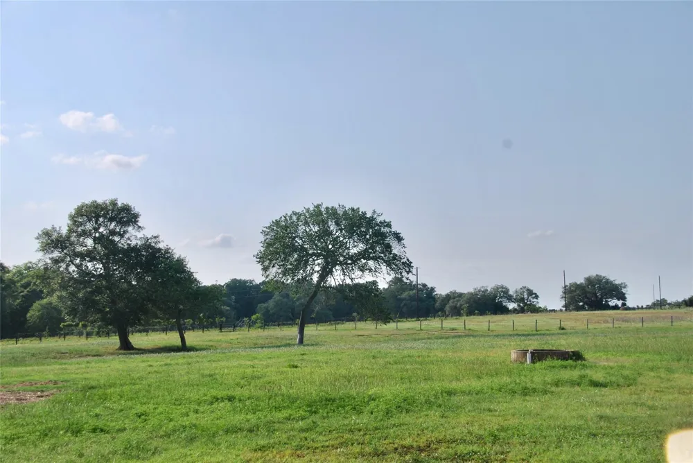 3545 E I 10 Frontage Road Schulenburg, TX 78956