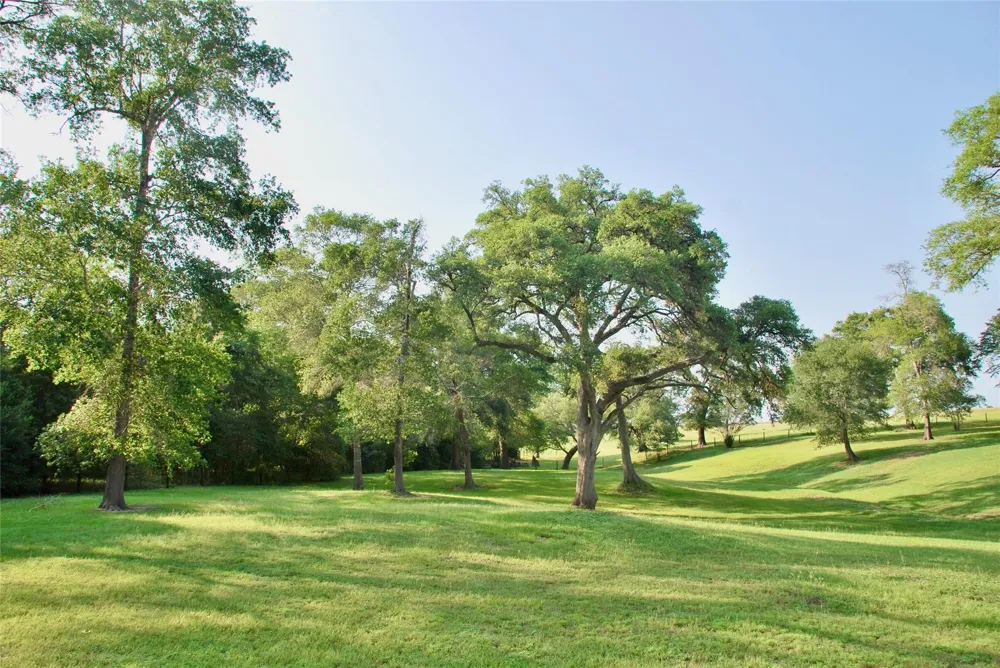 3545 E I 10 Frontage Road Schulenburg, TX 78956