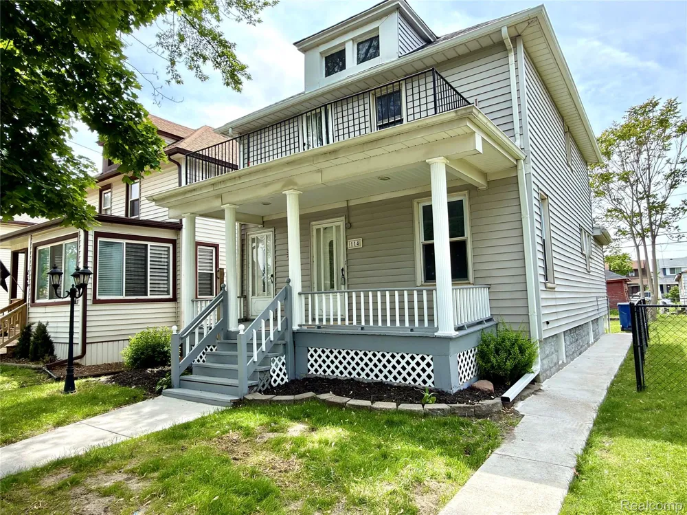 114 Pine Street River Rouge City, MI 48218