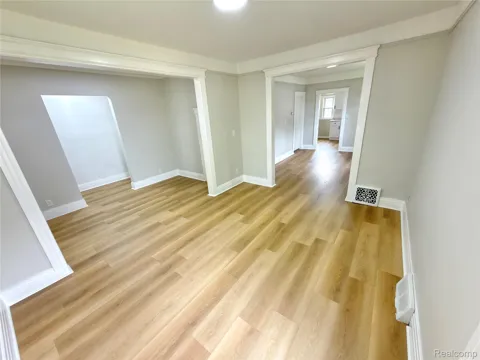 114 Pine Street