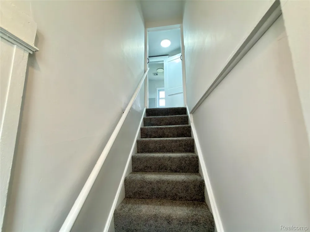 114 Pine Street River Rouge City, MI 48218