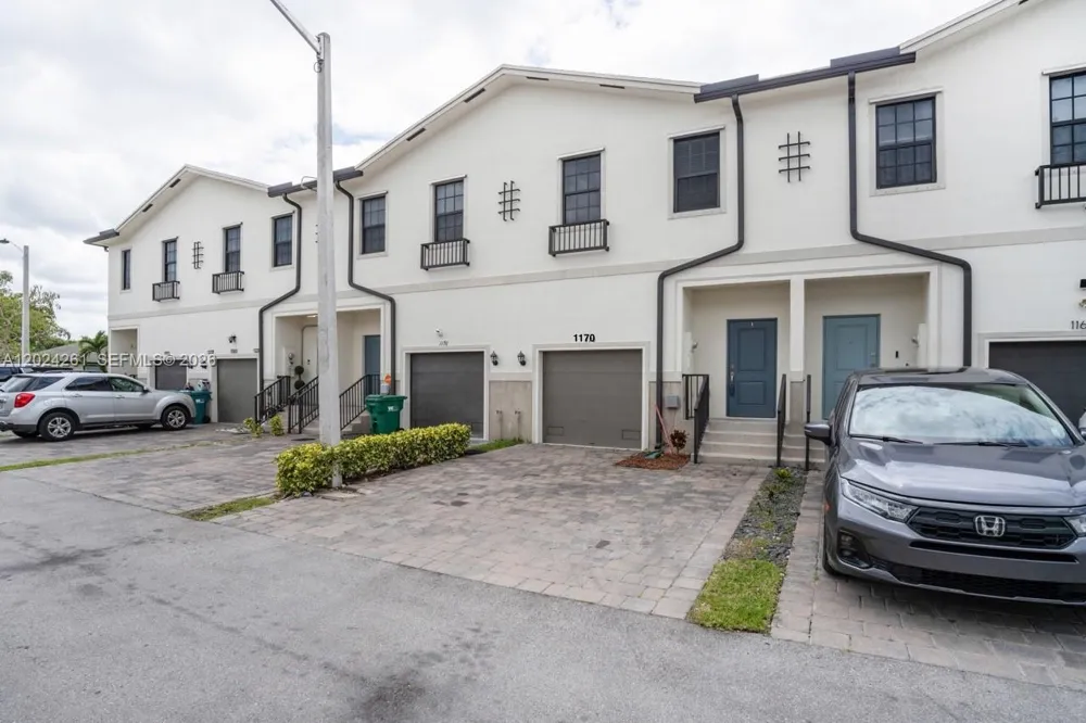 1170 SW 7th Ct #1170 Florida City, FL 33034