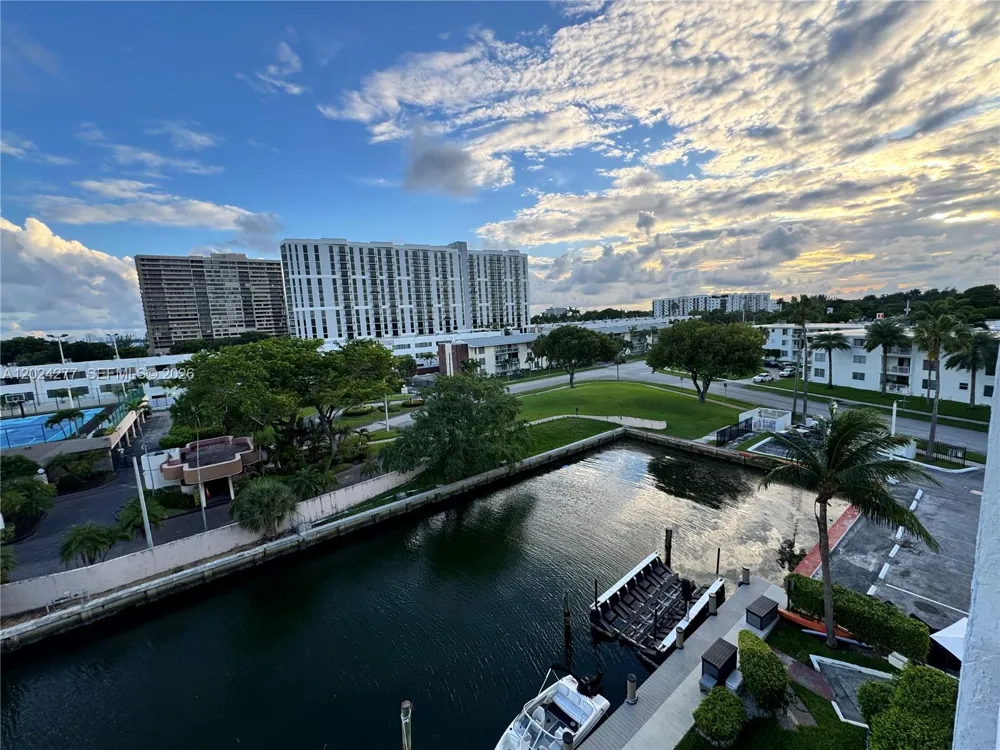 1650 NE 115th St #609 Miami, FL 33181