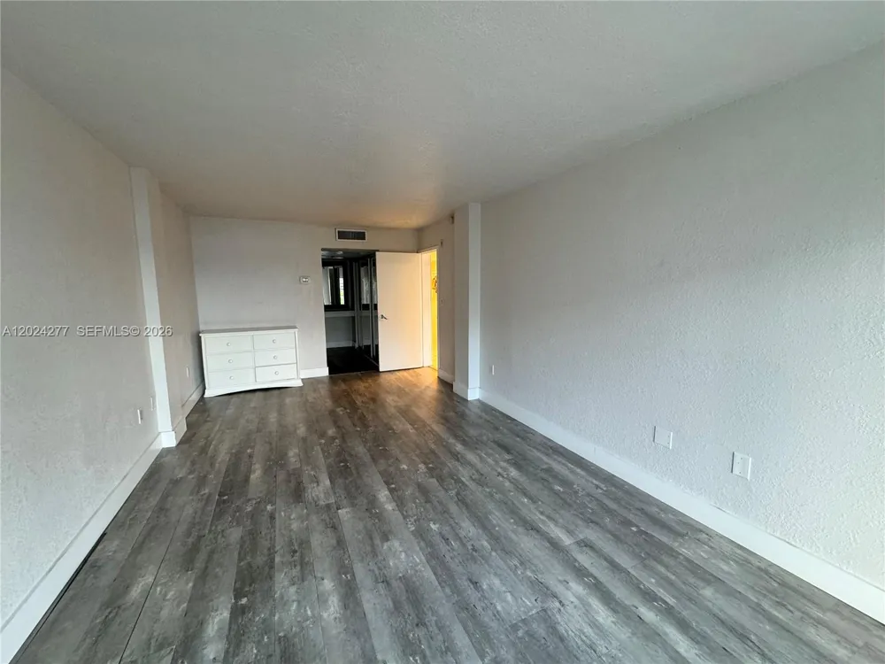 1650 NE 115th St #609 Miami, FL 33181