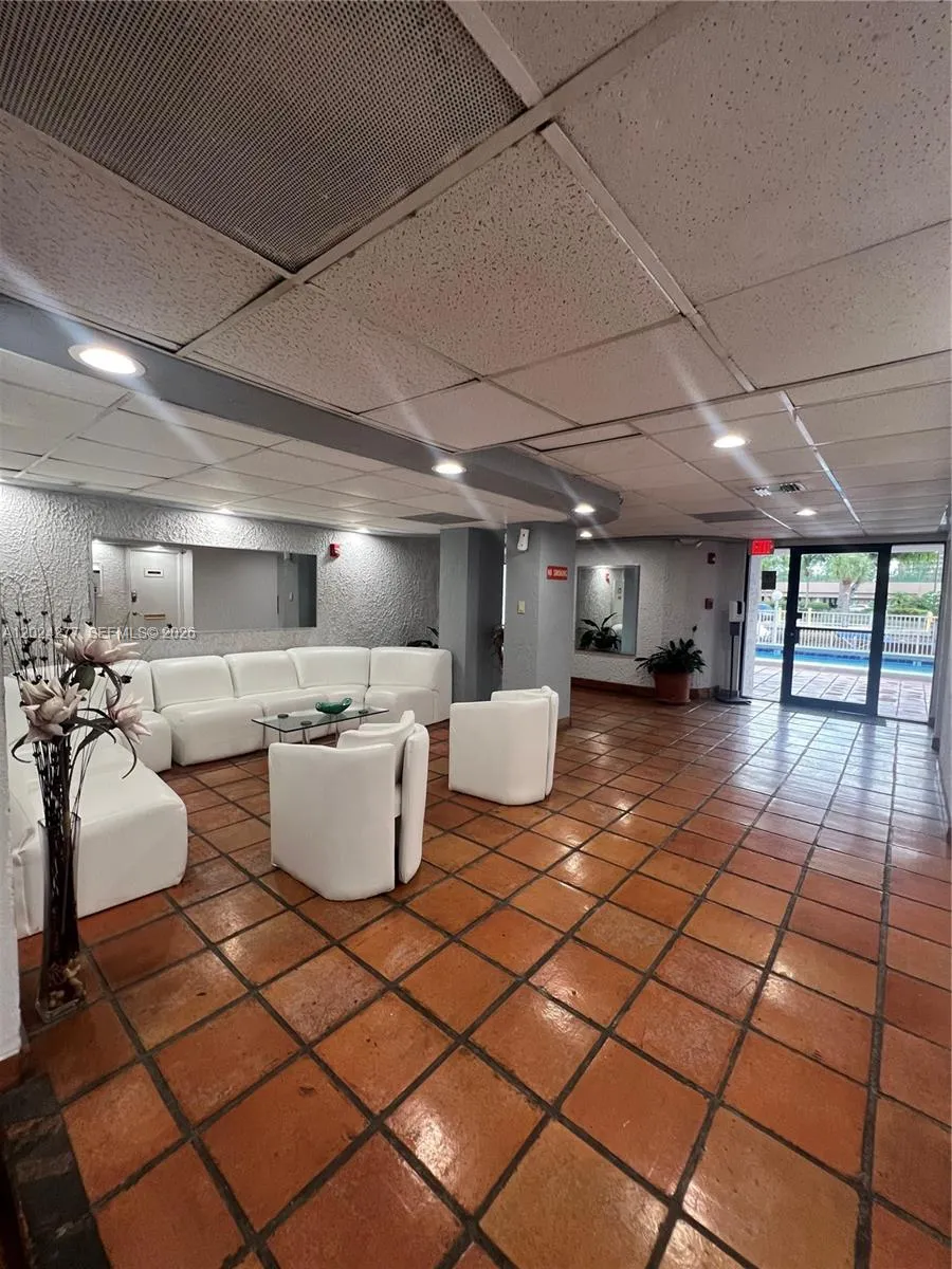 1650 NE 115th St #609 Miami, FL 33181