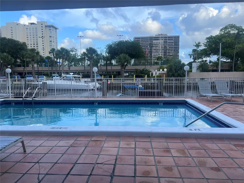 1650 NE 115th St #609 Miami, FL 33181