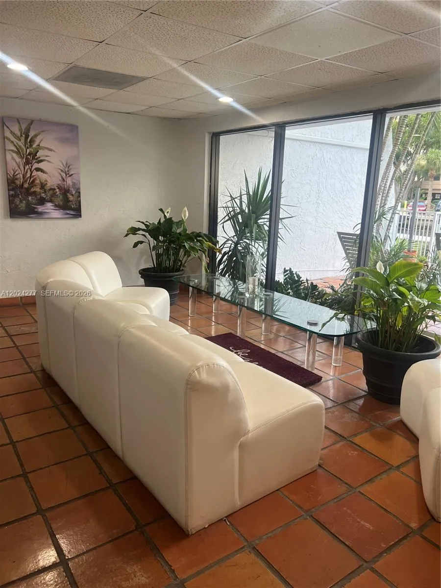 1650 NE 115th St #609 Miami, FL 33181