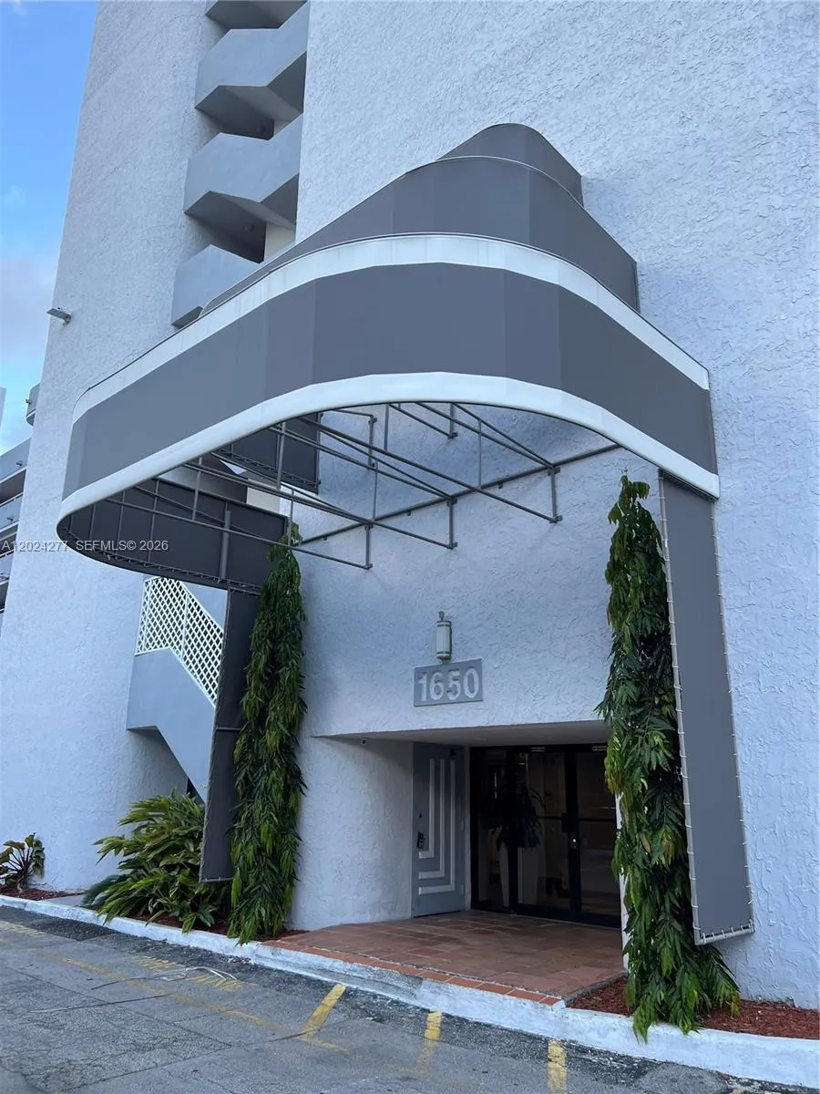 1650 NE 115th St #609 Miami, FL 33181