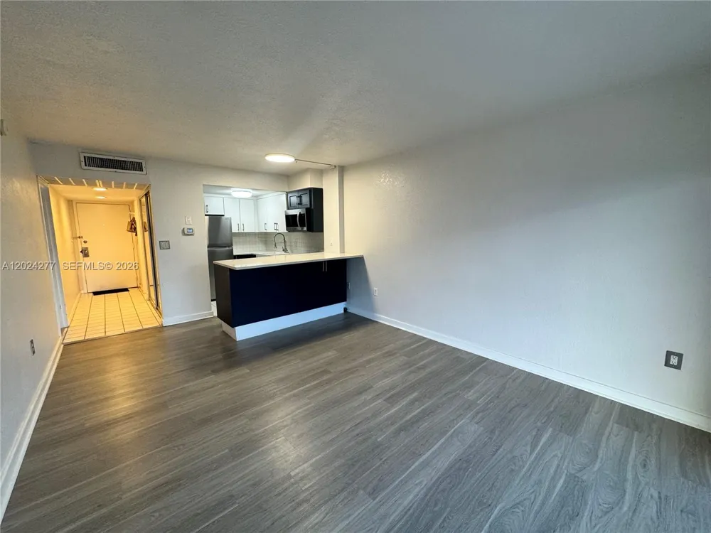1650 NE 115th St #609 Miami, FL 33181