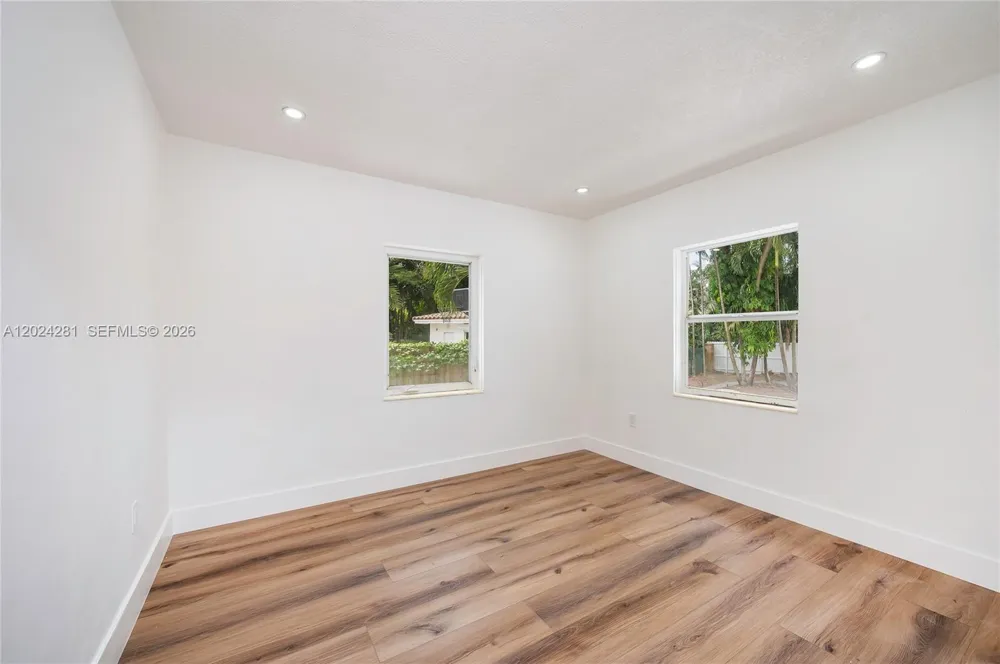 264 Navajo St Miami Springs, FL 33166