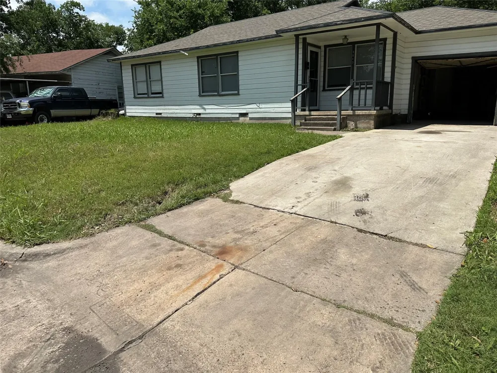 3813 James Avenue Waco, TX 76711