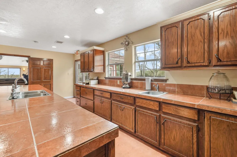 800 E Highway 90 Dayton, TX 77535