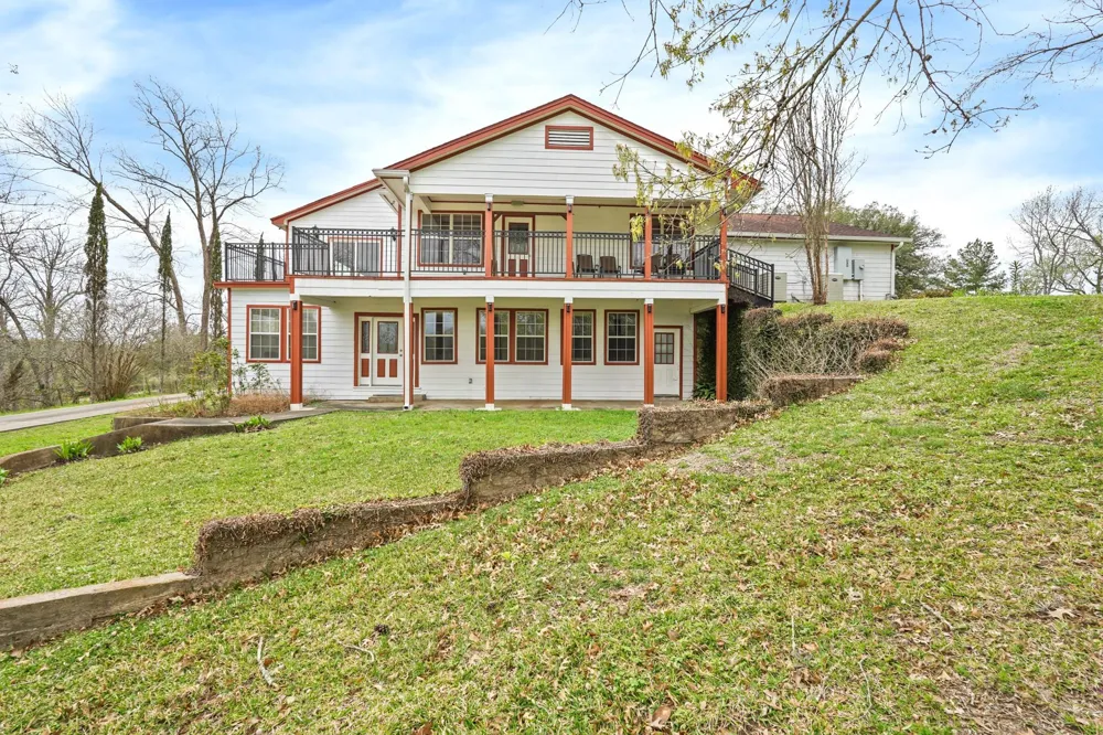 800 E Highway 90 Dayton, TX 77535