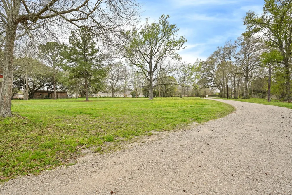 800 E Highway 90 Dayton, TX 77535