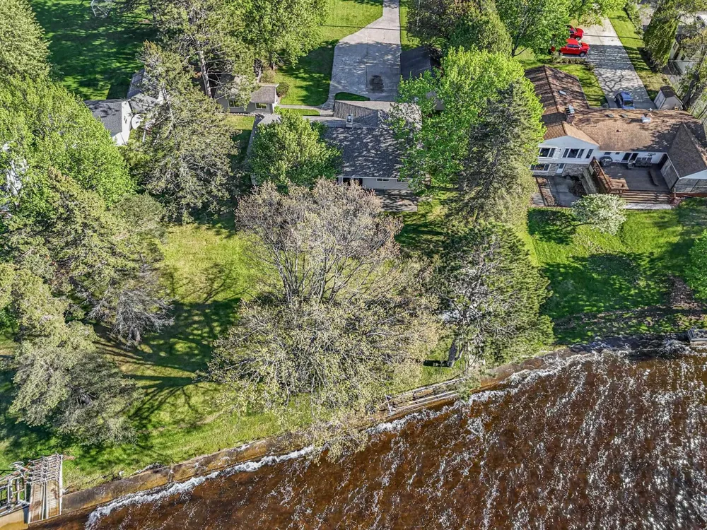 1016 Sunnyside Drive Wexford Township, MI 49601