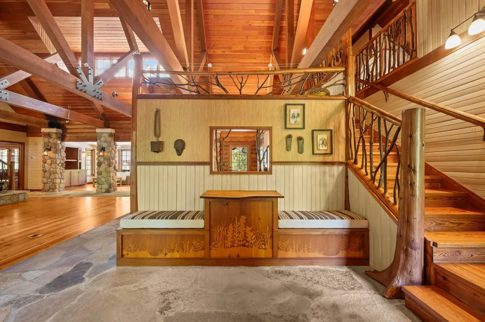 14657 Lakeshore Road Chikaming Township, MI 49116