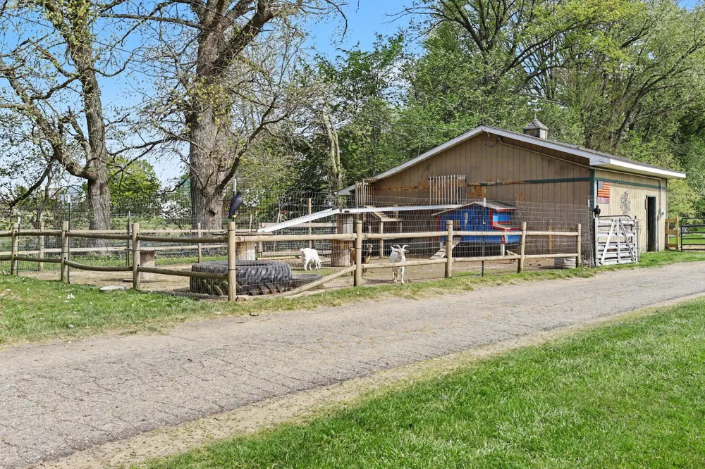 11475 Gorsline Road Pennfield Charter Township, MI 49014