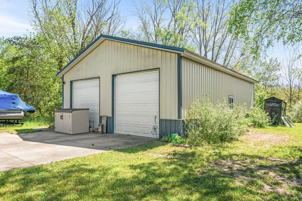 19454 E Chippewa Lake Drive Chippewa Township, MI 49320