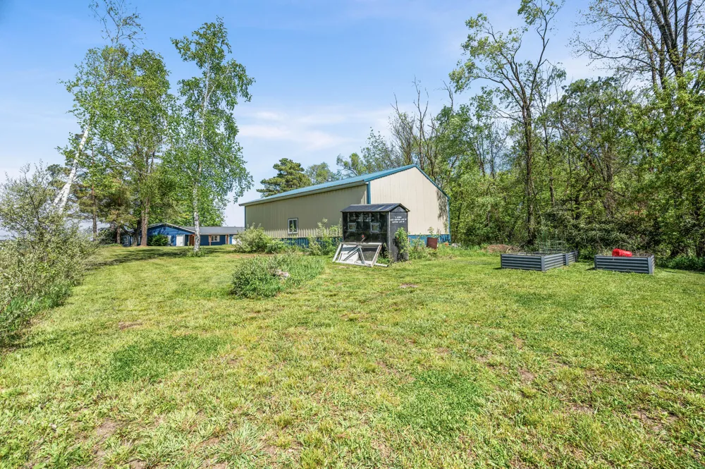 19454 E Chippewa Lake Drive Chippewa Township, MI 49320